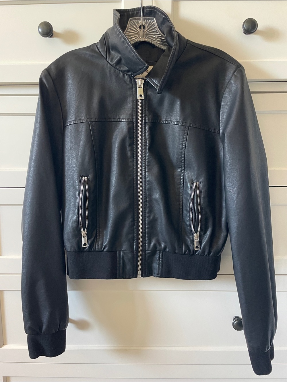 Debby Collection Women’s Black Faux Leather Bomber Jacket w/ Zip Pockets- Large